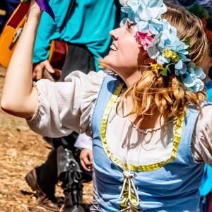 Meet your Posher, Caitlin